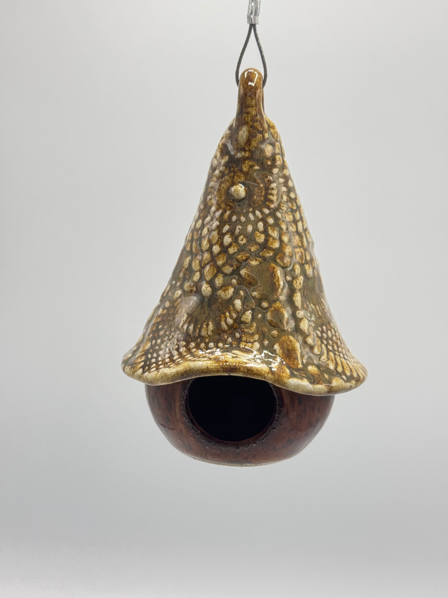 Handmade Ceramic Birdhouse – Mossy Earth Glaze (Weather-Resistant) by Adeovart