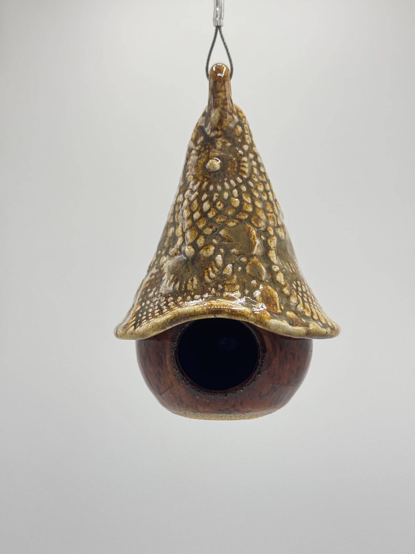Handmade Ceramic Birdhouse – Mossy Earth Glaze (Weather-Resistant) by Adeovart