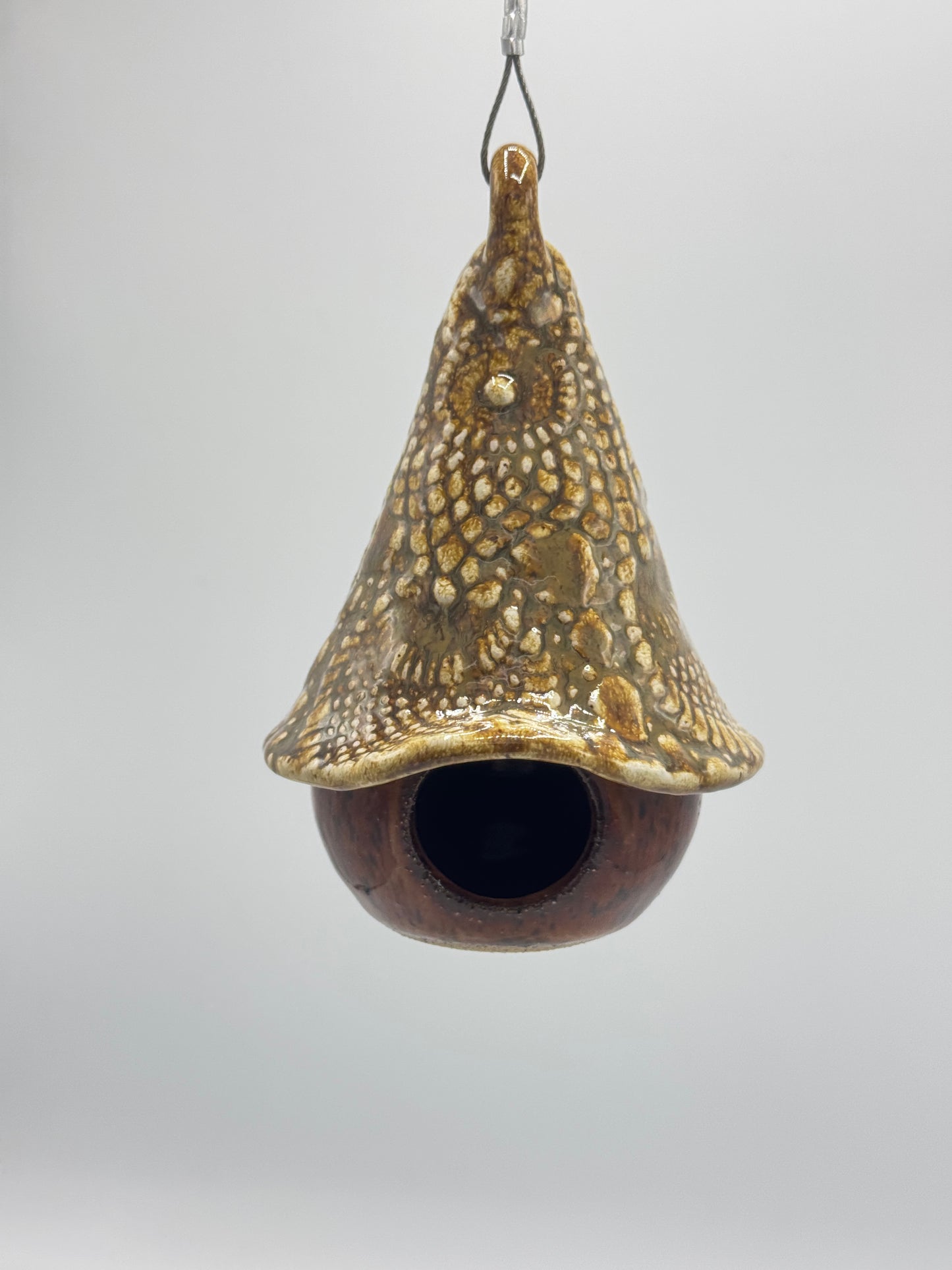 Handmade Ceramic Birdhouse – Mossy Earth Glaze (Weather-Resistant) by Adeovart