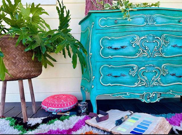 DIY Apothecary Paint - Blue Moon Vintage Mercantile