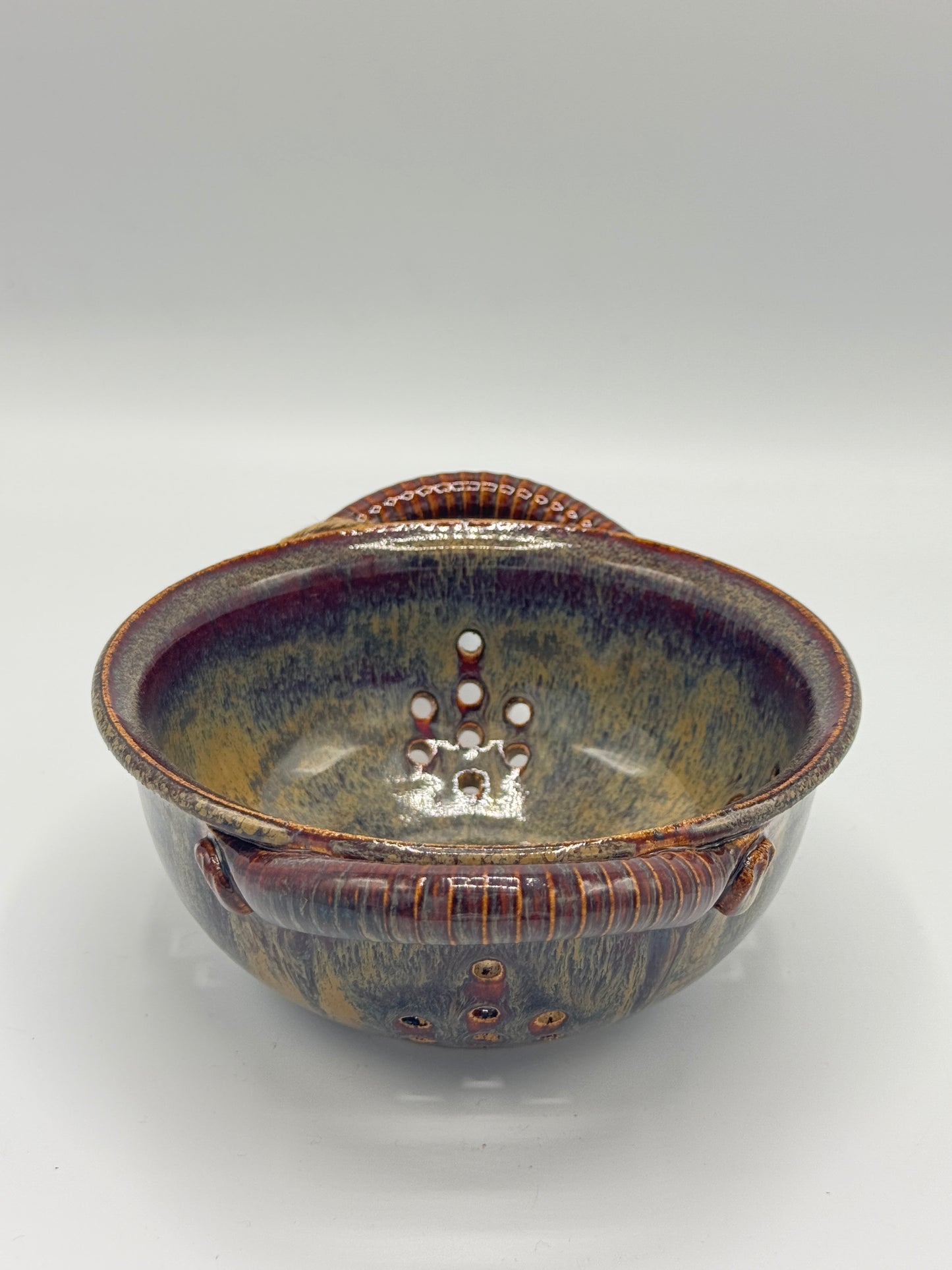 Plum Jasper Colander by Adeovart