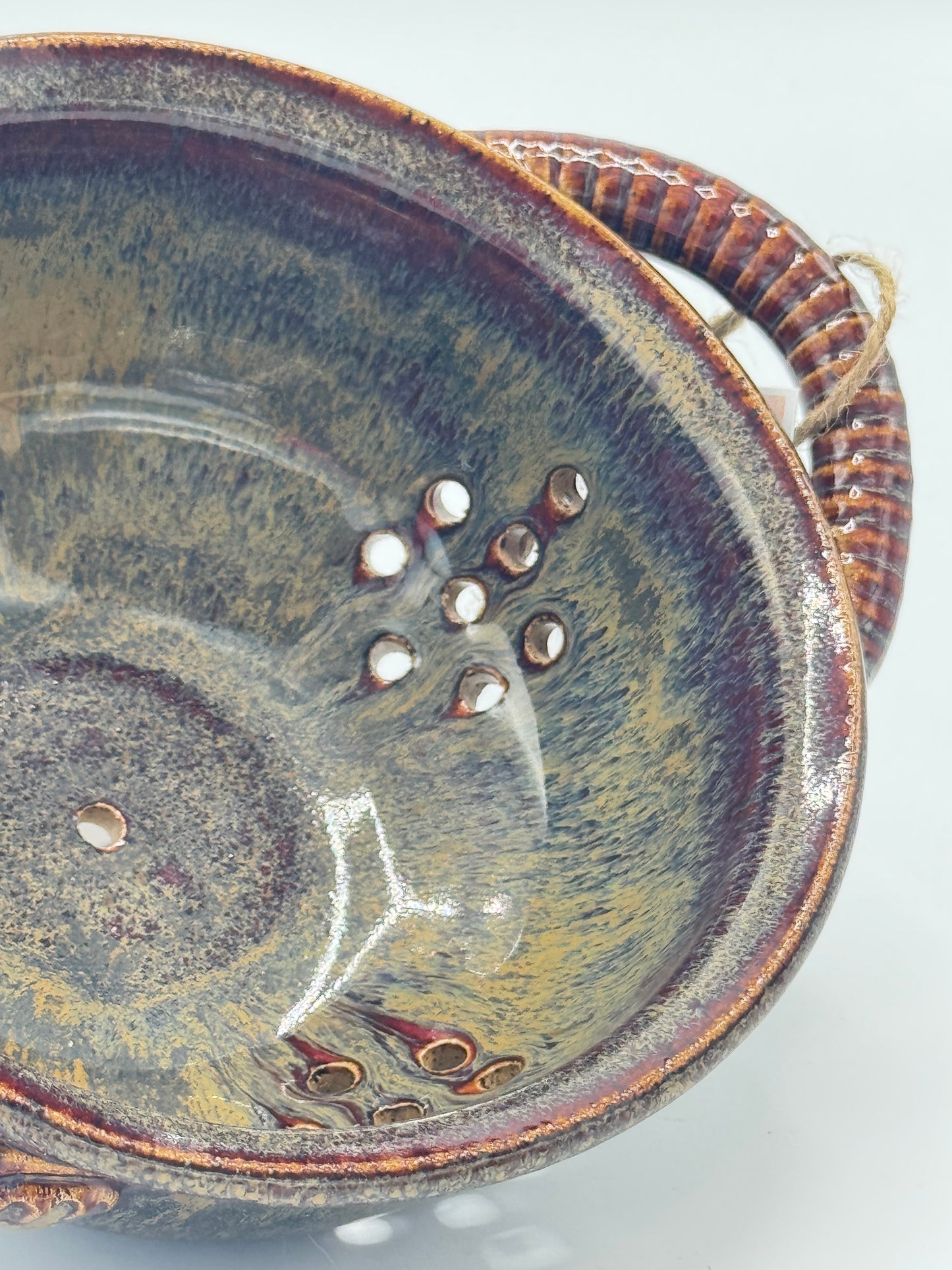 Plum Jasper Colander by Adeovart