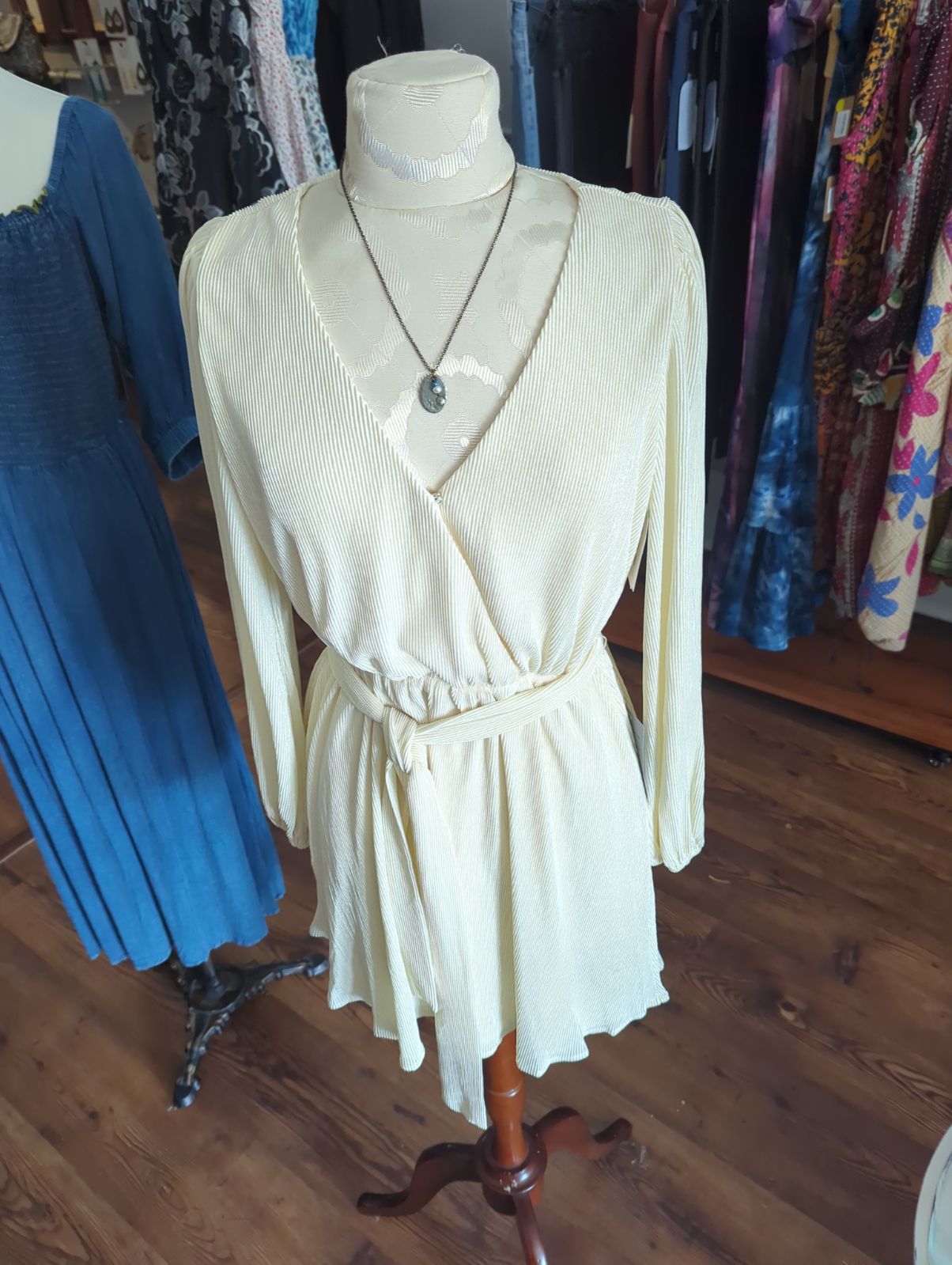 Nordstrom Creme Dress XS - Blue Moon Vintage Mercantile