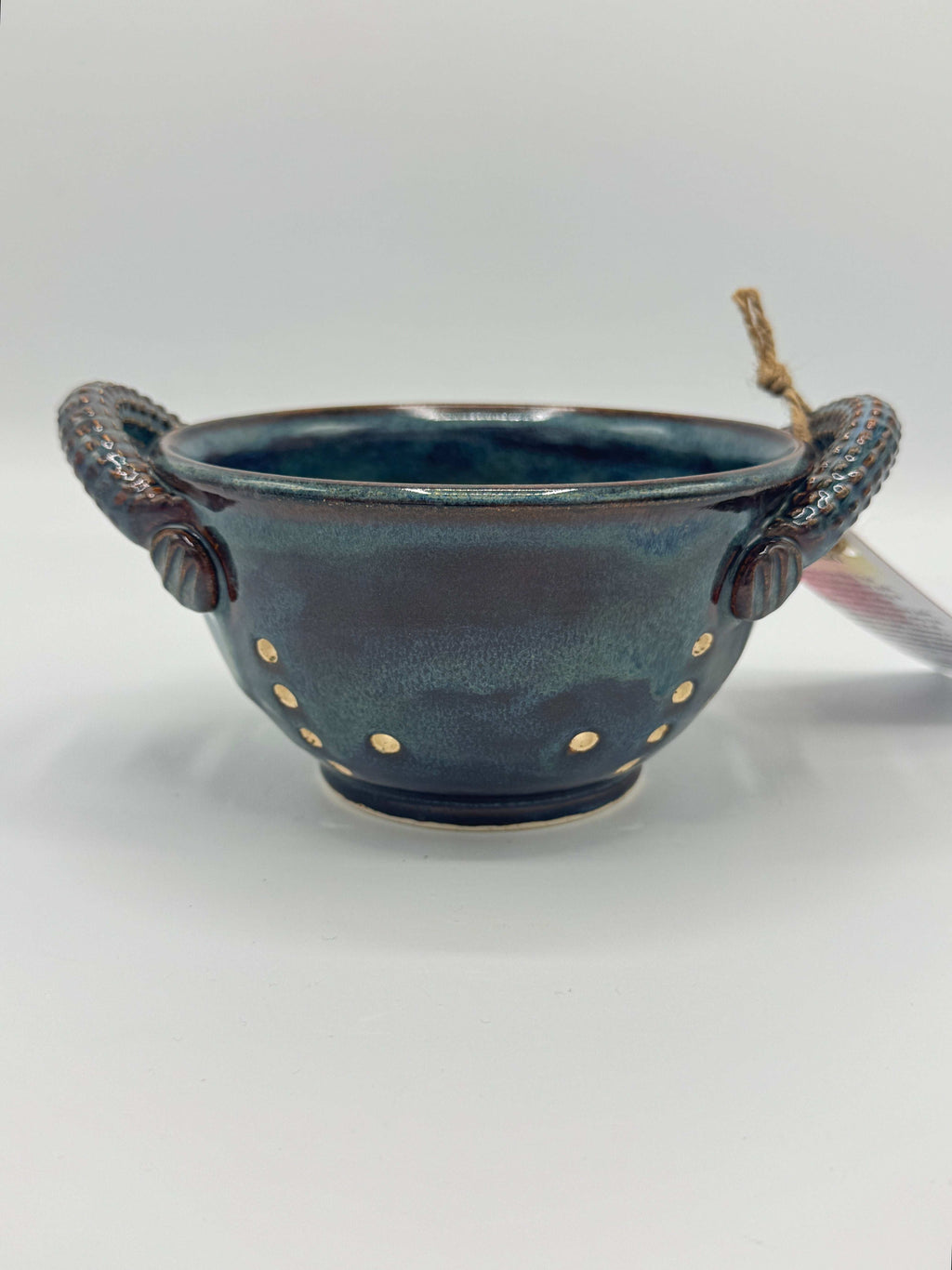 Colander Arctic Stone by Adeovart