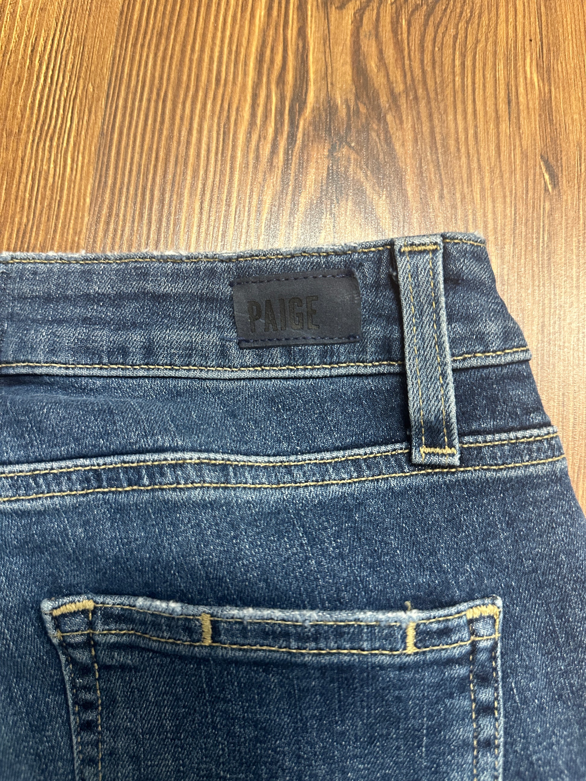 Paige Hoxton Crop Jeans SZ 26 NEW - Blue Moon Vintage Mercantile