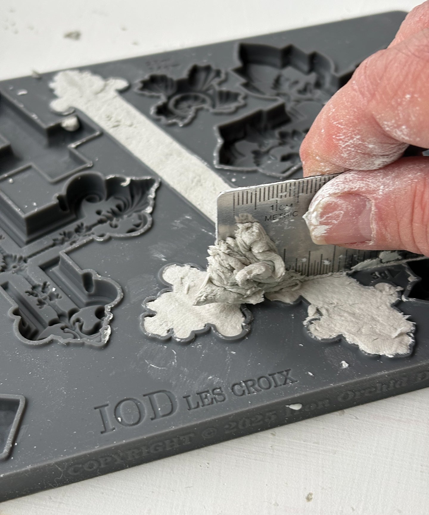 IOD Les Croix Mould 6x10
