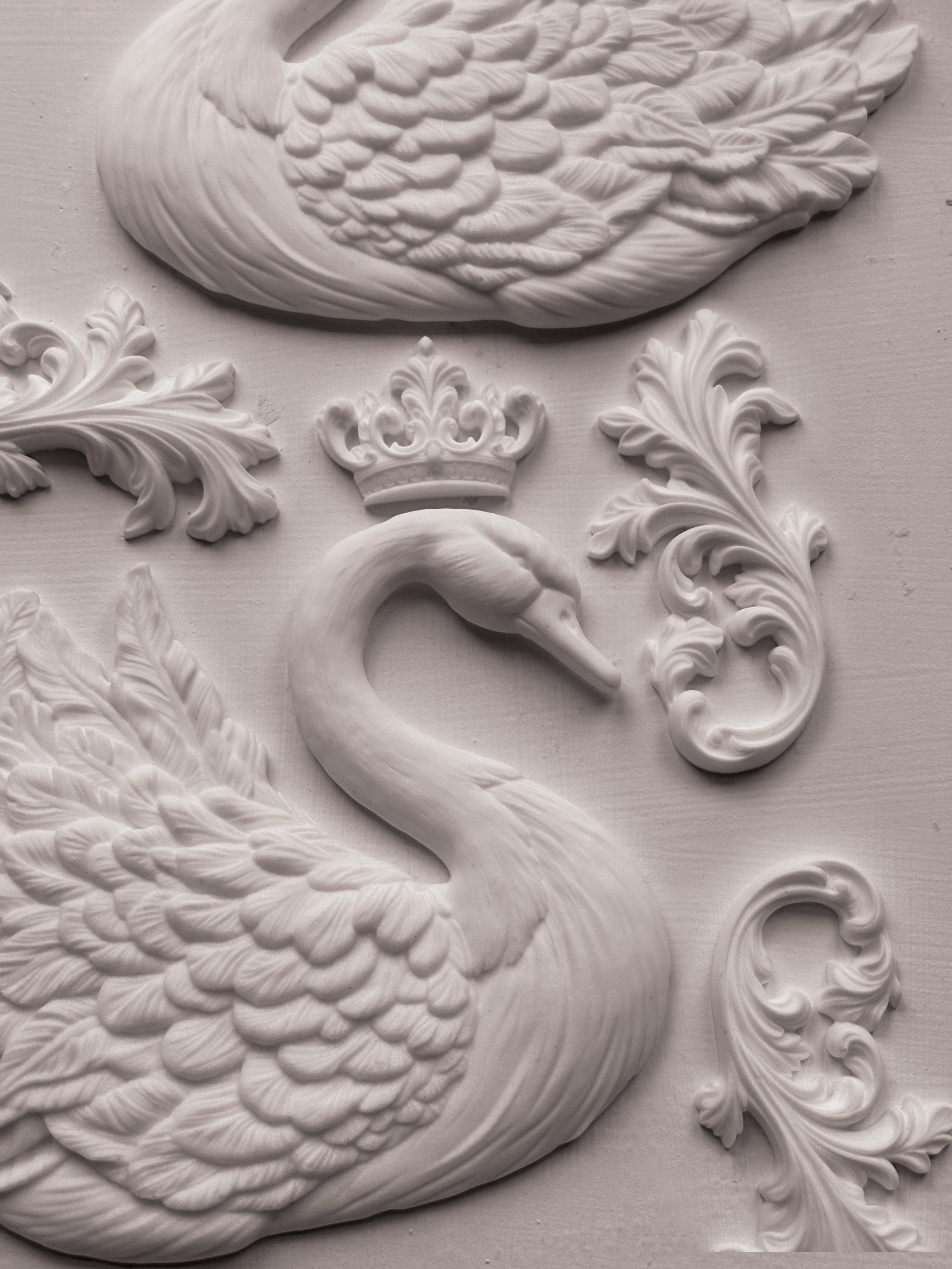 IOD Swans Mould 6x10