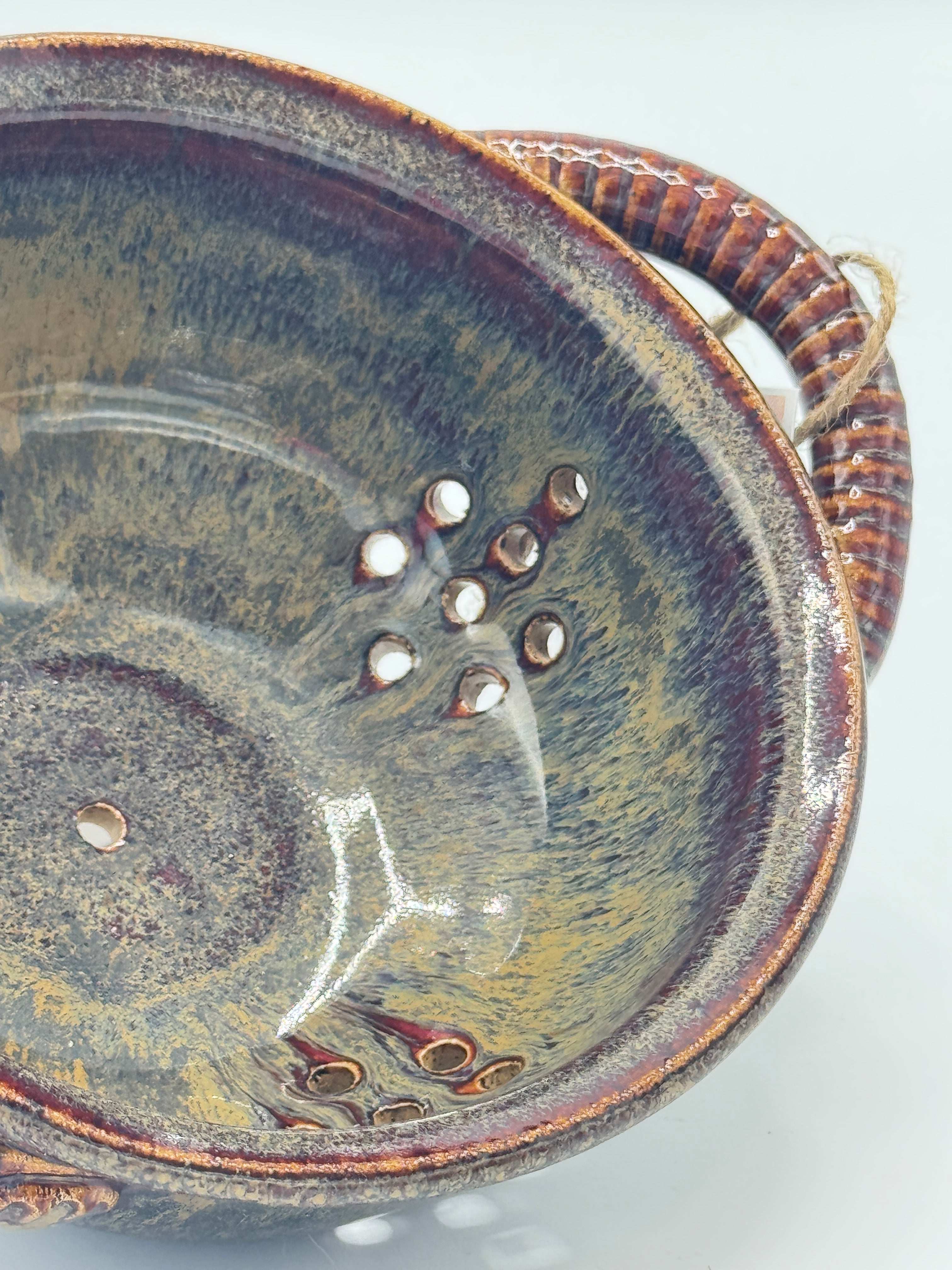 Plum Jasper Colander by Adeovart