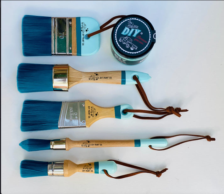 DIY The  Lil Dipper Brush - Blue Moon Vintage Mercantile