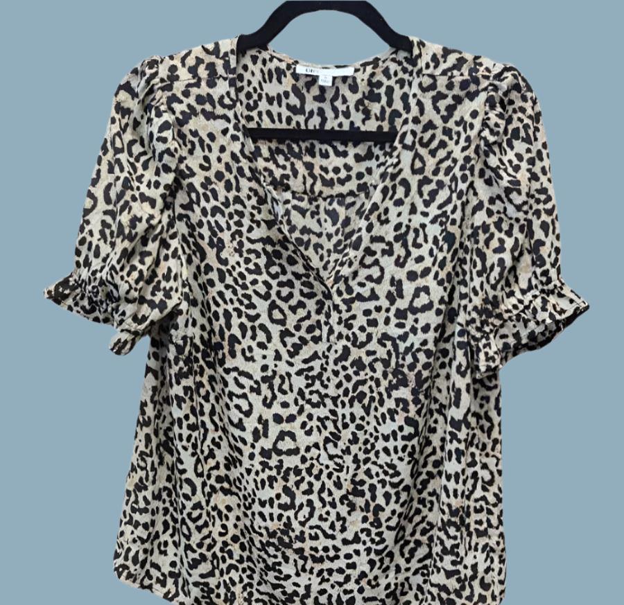 DR2 Animal Print Top SZ MD - Blue Moon Vintage Mercantile
